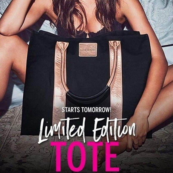 Victoria's Secret Handbags - VICTORIAS SECRET LIMITED EDITION HOLIDAY TOTE LARGE NWOT